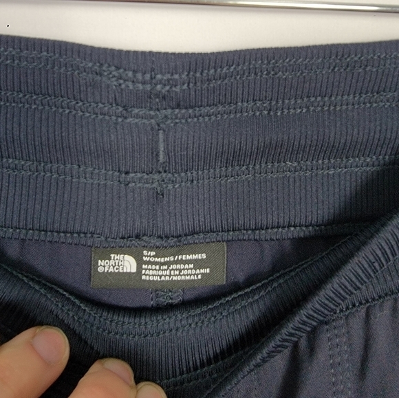 North Face women's size Small pants - Picture 8 of 8